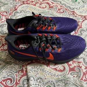New Mens Nike Clemson Tigers tennis shoes